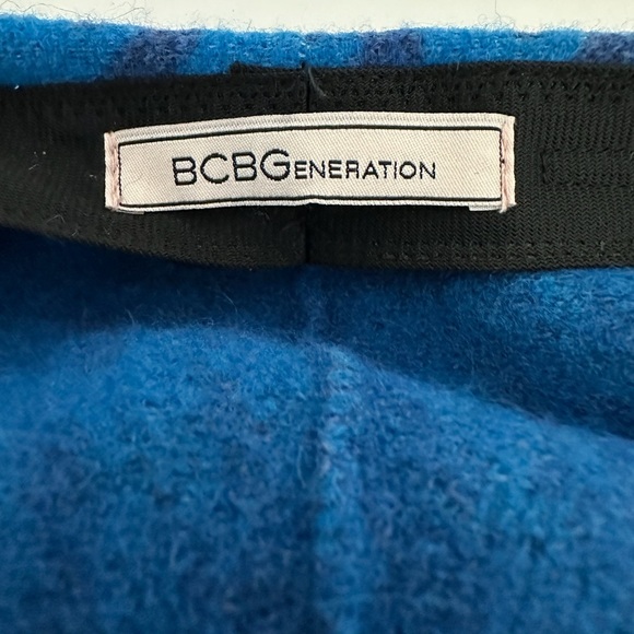 BCBGeneration Blue Print Beret Hat Wool Blend Fuzzy Parisian French Girl Chic - Picture 3 of 6